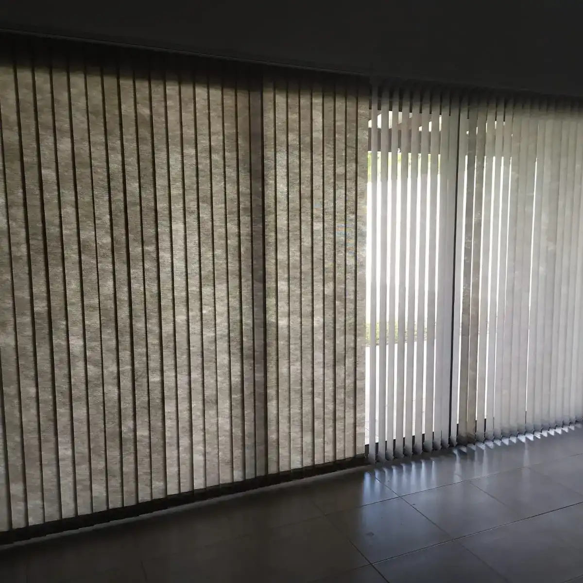 Cortinas de Bandas Verticales